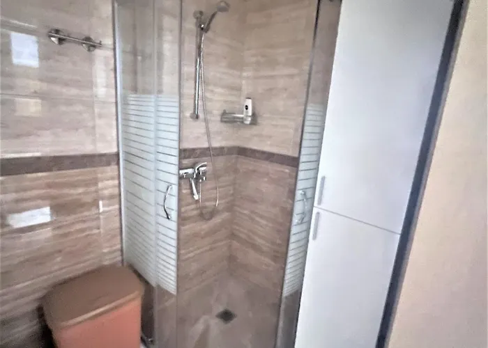 アパート Aphrodite Park